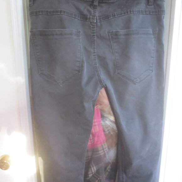 Super Skinny Black Caterpillar Jeans by Brothers Jeans - Size 34 x 30 Men's. - Picture 8 of 14
